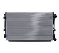 Радиатор охлаждения (650x417x24мм) VW Touran II / Фольксваген Туран 2 2015- 737-0071-R TYC (Тайвань)