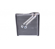 Випарник кондиціонера (245x237x52) Volkswagen Tiguan / Фольксваген Тігуан 2007-2016 92371 NISSENS (Данія)