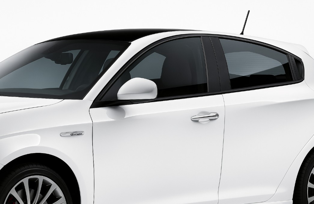 Боковое многослойное, переднее закаленное и заднее стекло Giulietta