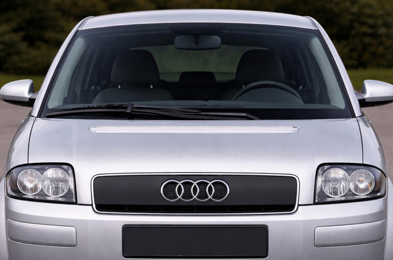 Лобове скло Audi A2 8Z з датчиком дощу та полосою