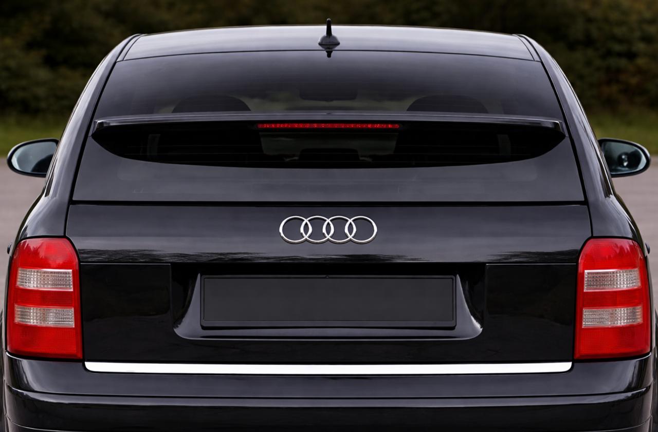 Скло кришки багажника Audi A2 хетчбек 5 дверей з електрообігрівом