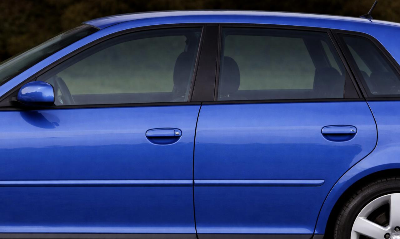 Бокове скло передніх дверей Audi A3 8L 3-дверна версія