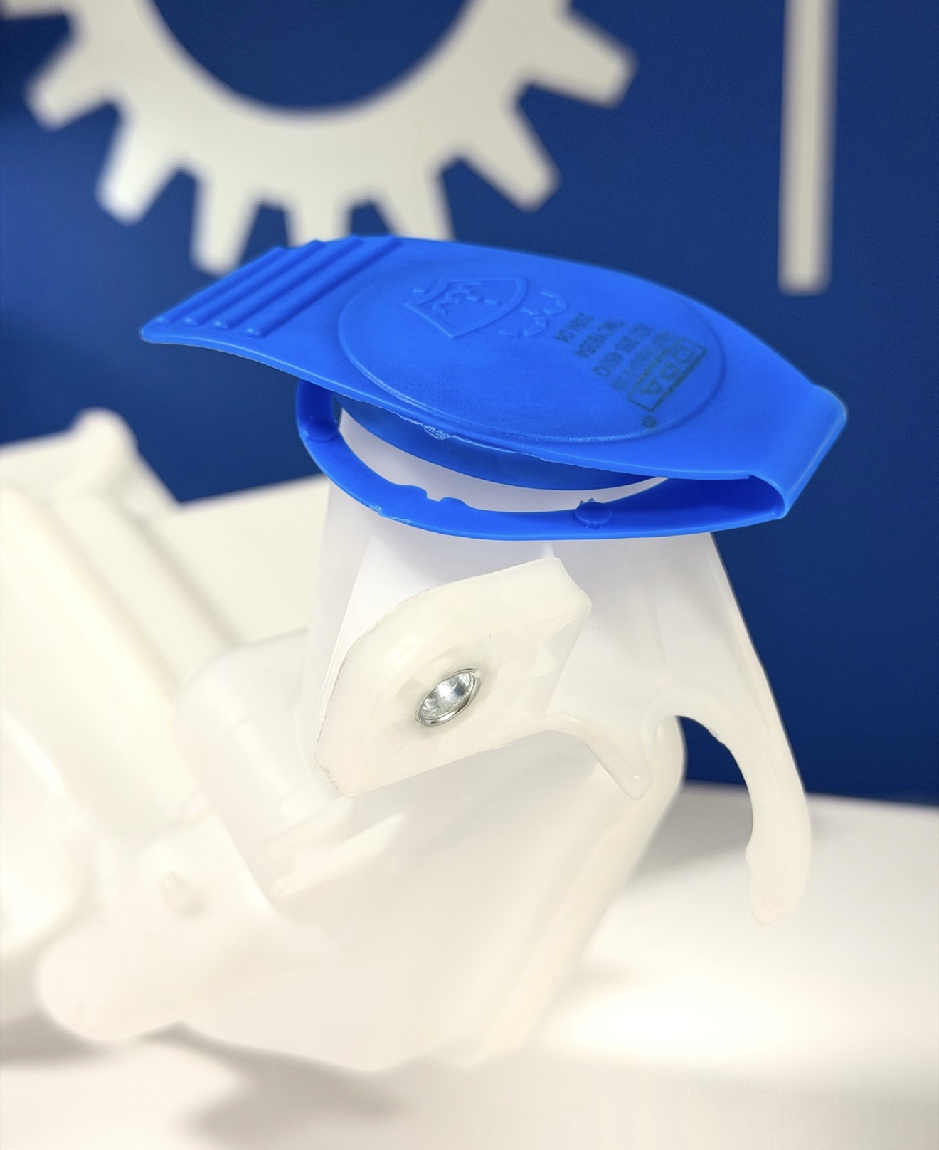 Резервуар омывателя Фольксваген Транспортер T4 – комплект, новая емкость