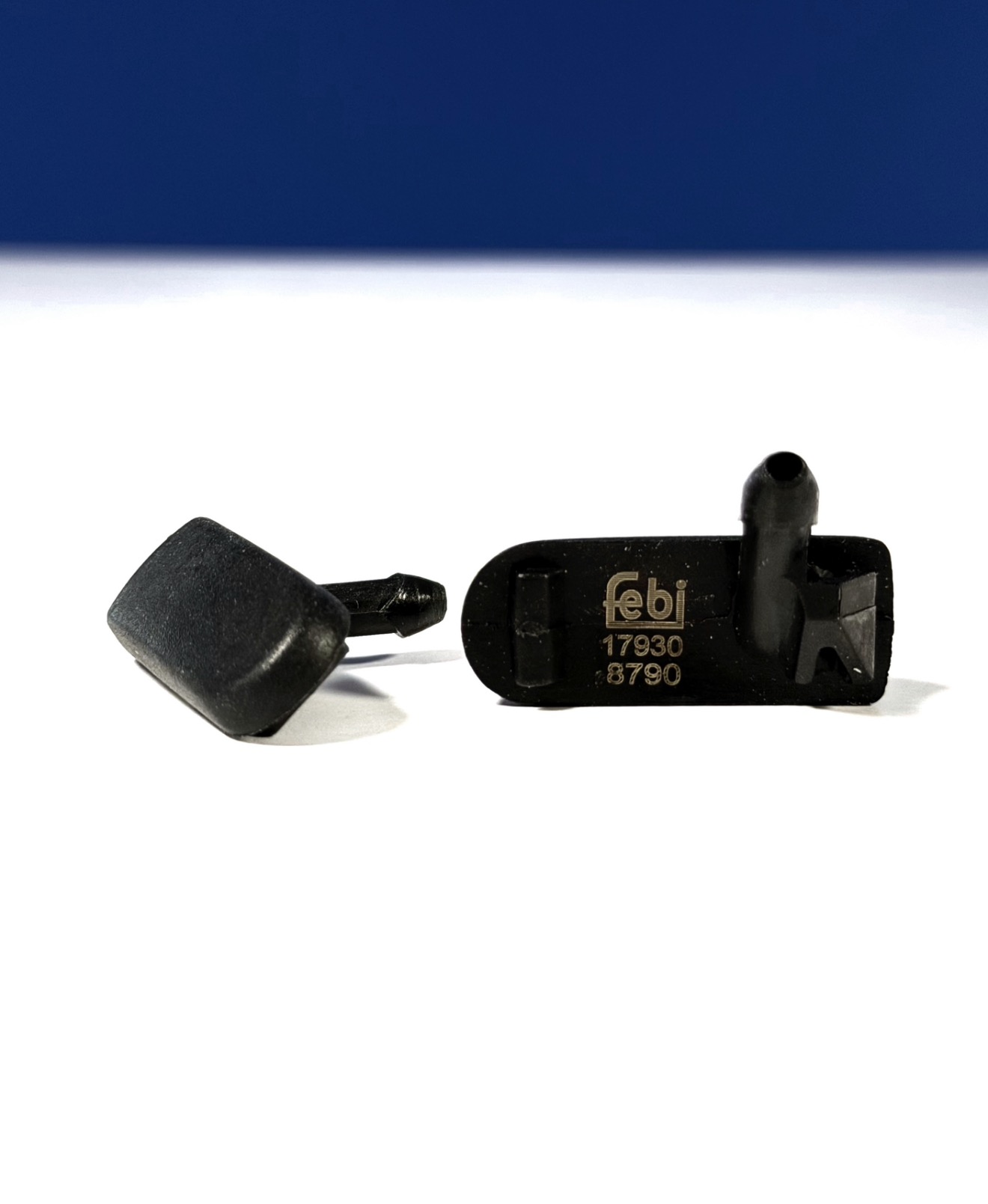 Форсунка омывателя Volkswagen Transporter T4 1990-2003 жиклер одноструйный, веерный